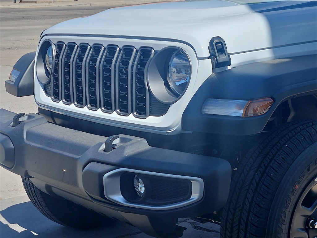 2025 Jeep Gladiator Sport photo 2