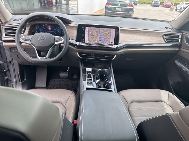 2025 Volkswagen Atlas SEL photo 20