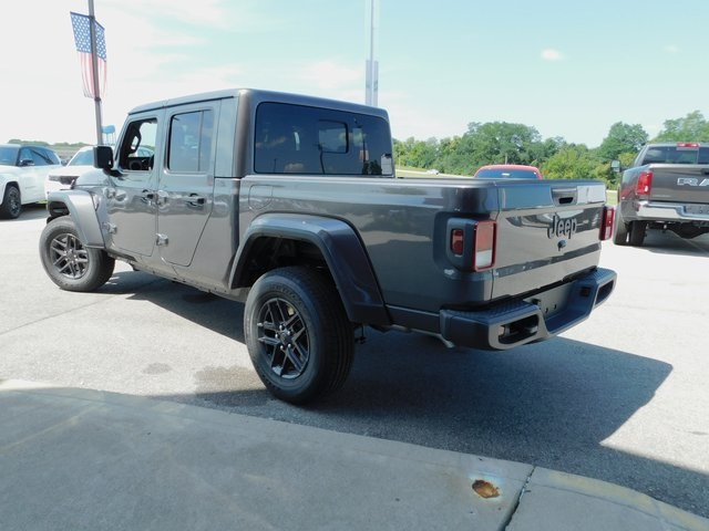 2025 Jeep Gladiator Sport S photo 3