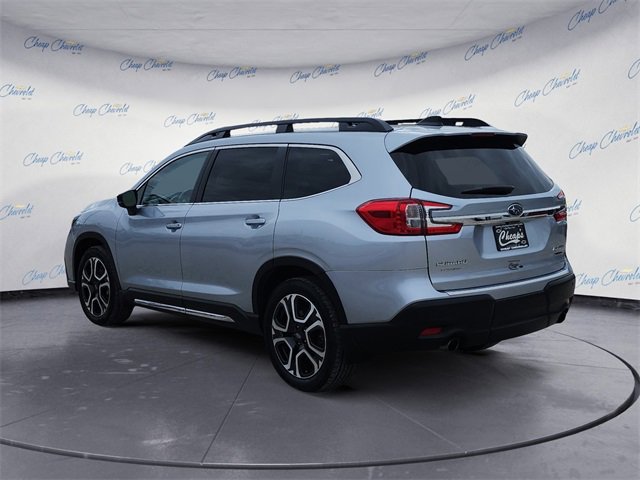 2024 Subaru Ascent Limited photo 3