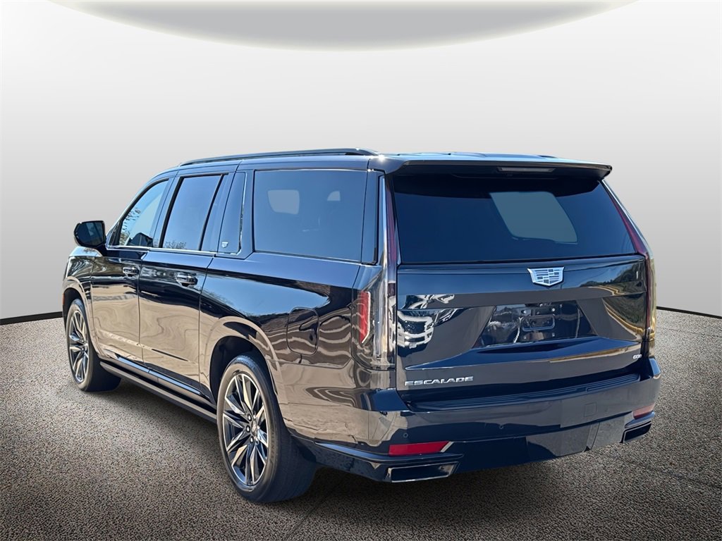 2021 Cadillac Escalade ESV Sport photo 4