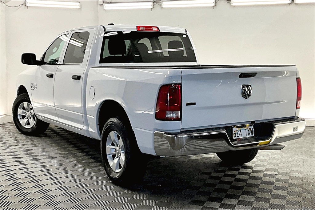 2022 Ram 1500 Classic SLT photo 7