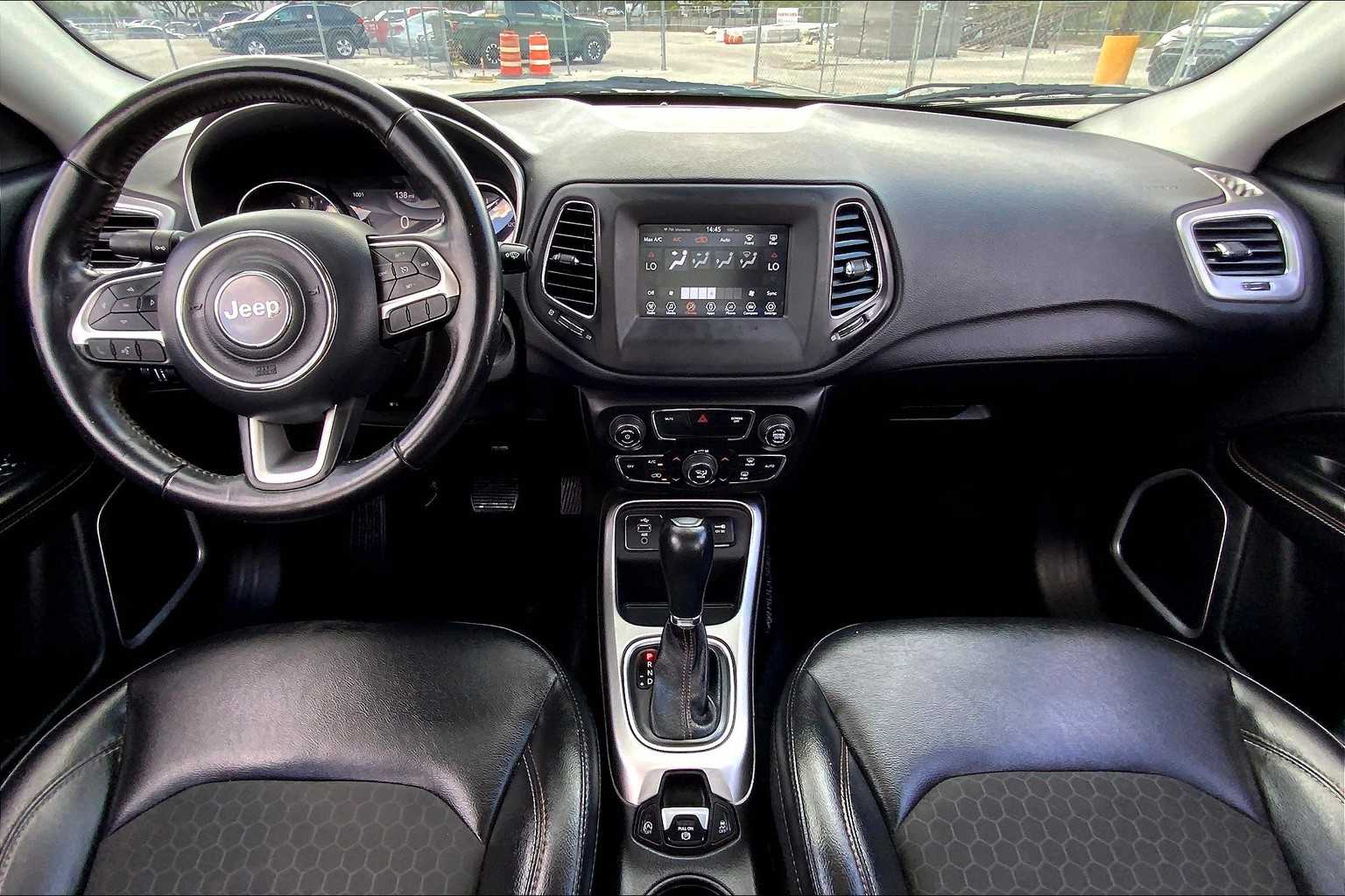 2018 Jeep Compass Latitude photo 14