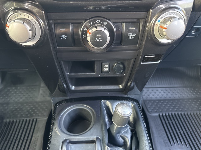 2018 Toyota 4Runner TRD Off-Road photo 30