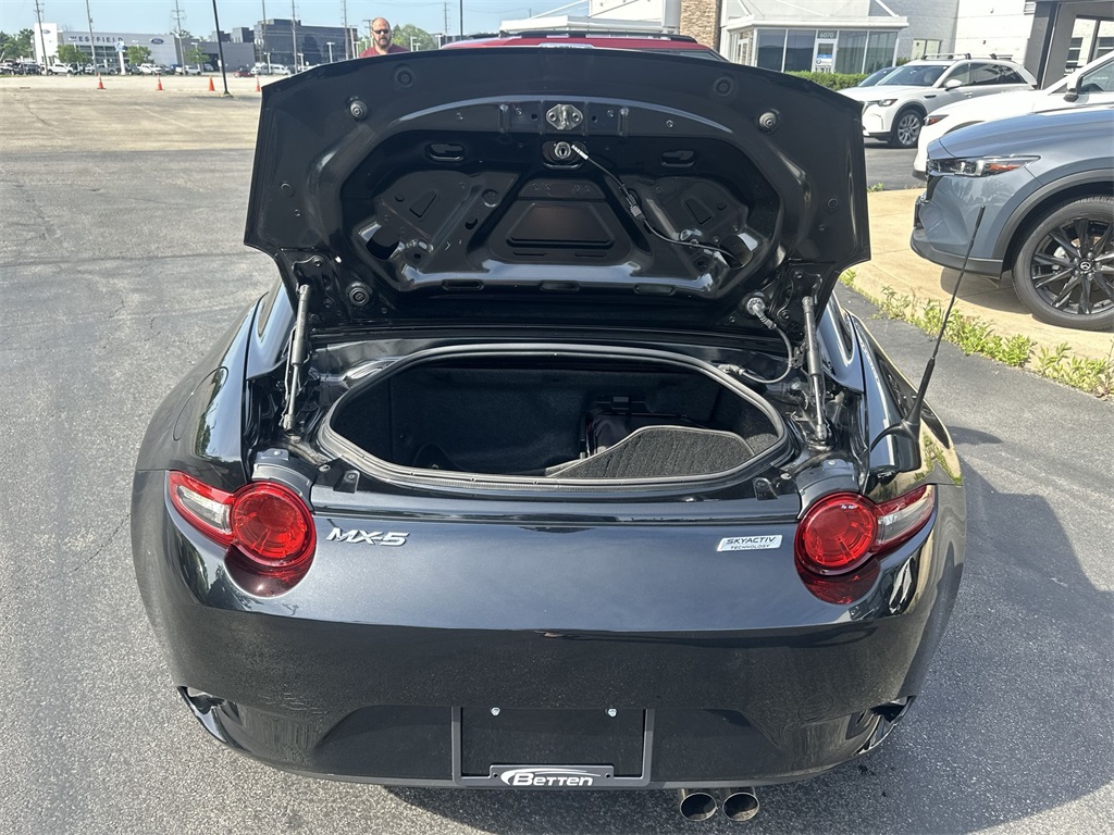 2017 Mazda MX-5 Miata RF Miata Grand Touring photo 20