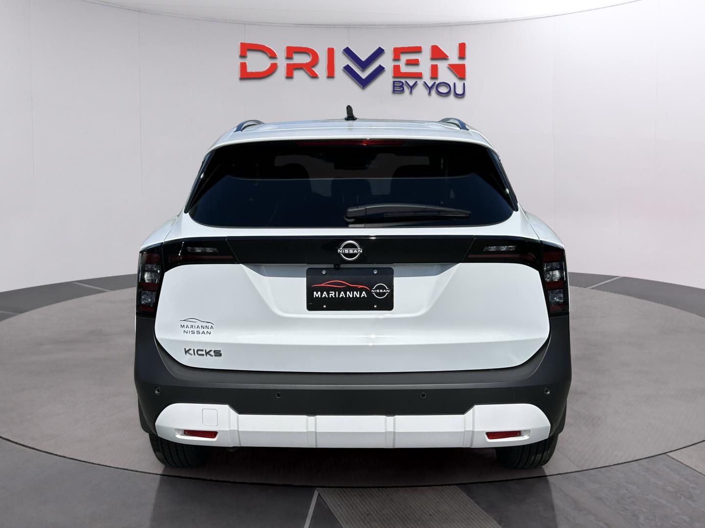 2026 Nissan Kicks SV photo 2