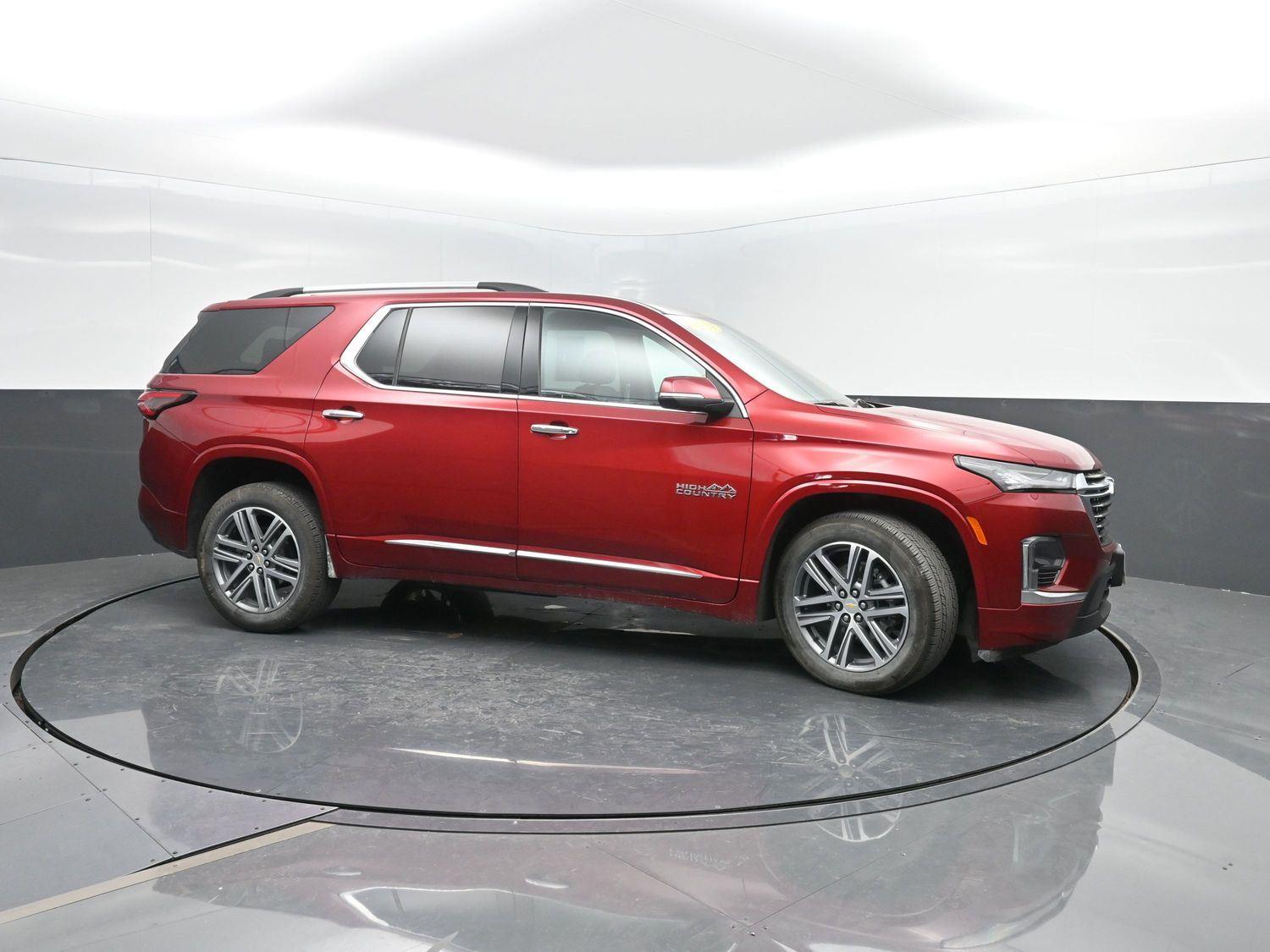 2024 Chevrolet Traverse High Country photo 3