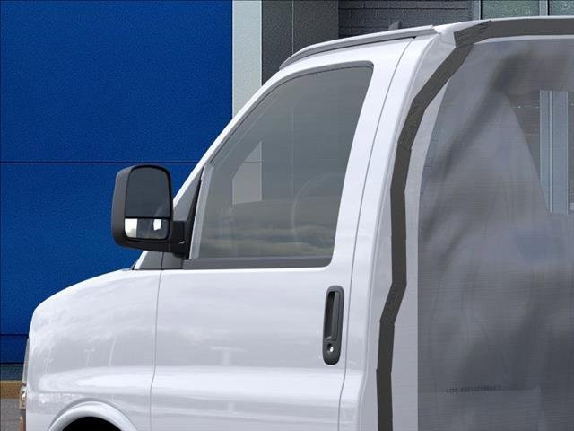 2025 Chevrolet Express Cutaway 3500 photo 4