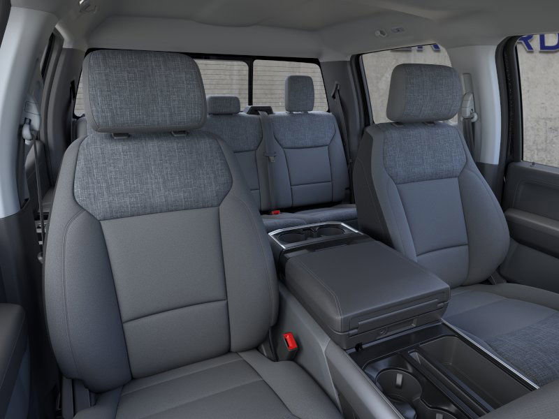 2024 Ford F-150 XLT photo 2