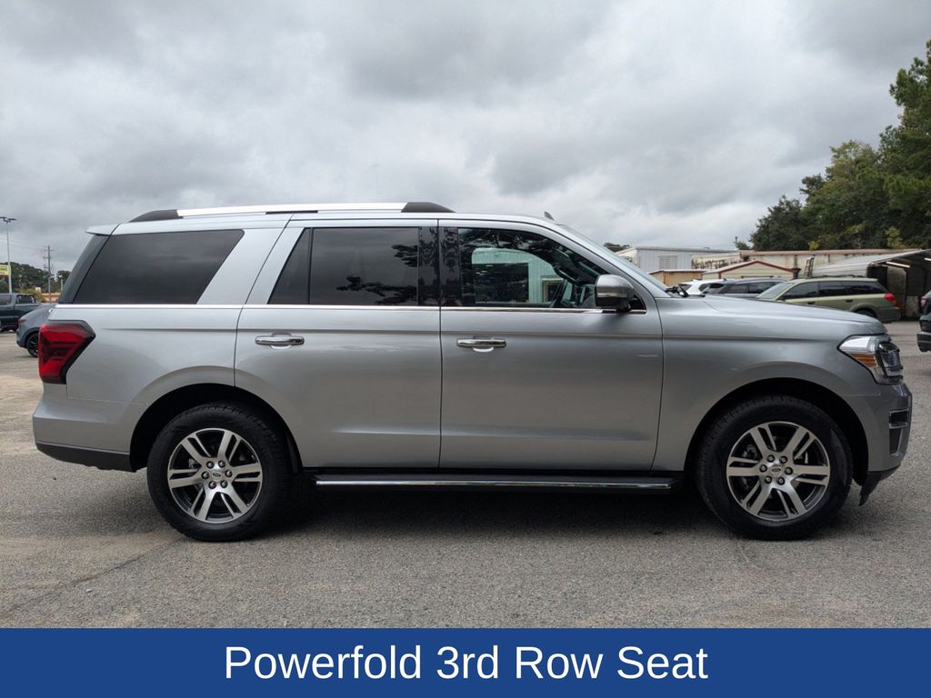 2023 Ford Expedition Limited photo 3