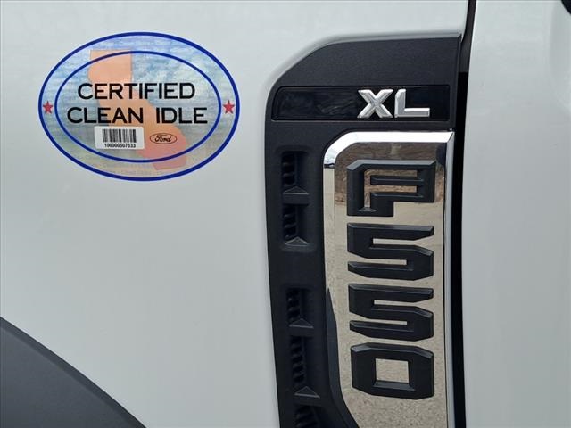 2024 Ford F-550 XL photo 5