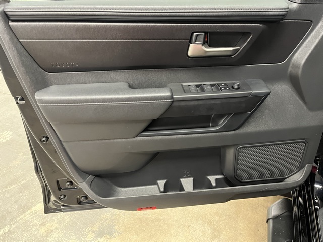 2025 Toyota Tundra SR5 photo 14