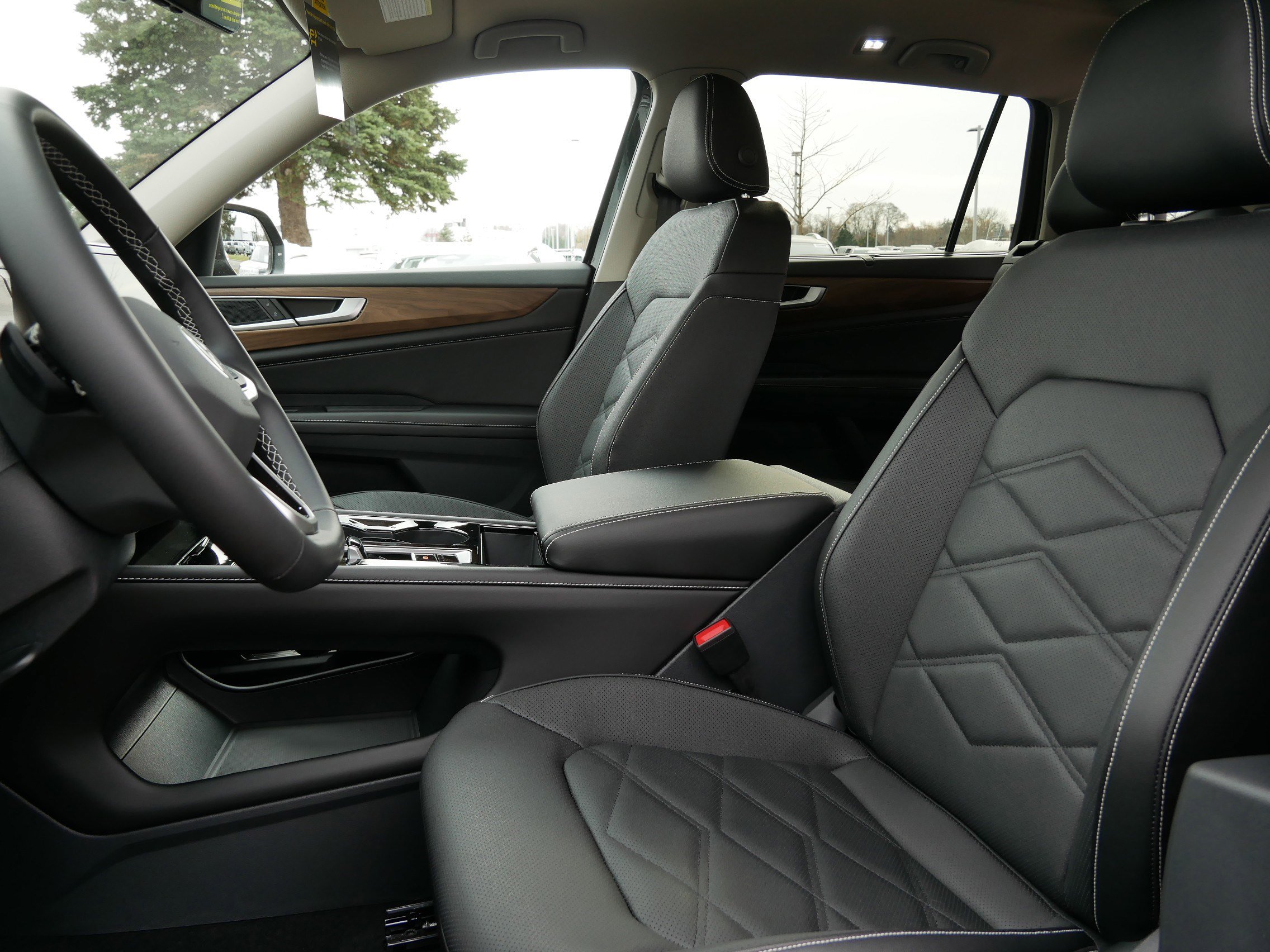 2026 Volkswagen Atlas SE Technology photo 4