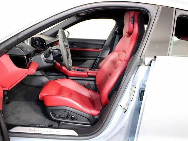 2021 Porsche Taycan 4S photo 5