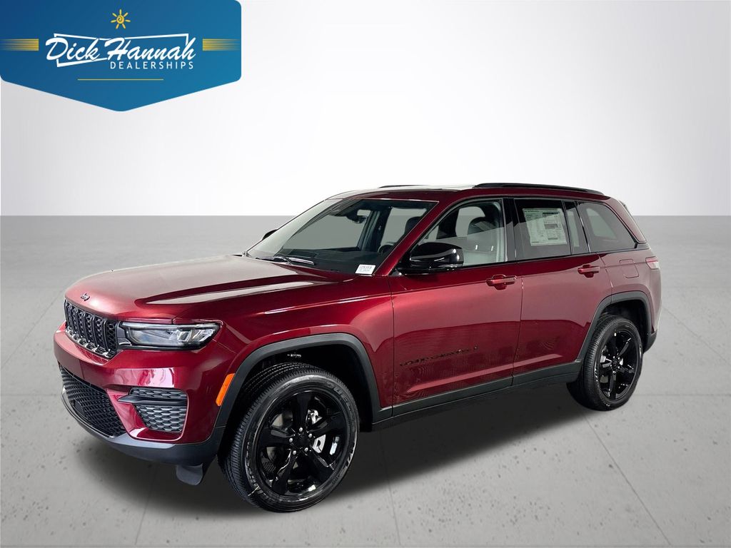 2025 Jeep Grand Cherokee Altitude's photo