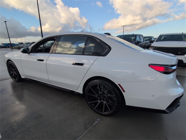 Used 2023 Alpine White BMW 760i xDrive image 11