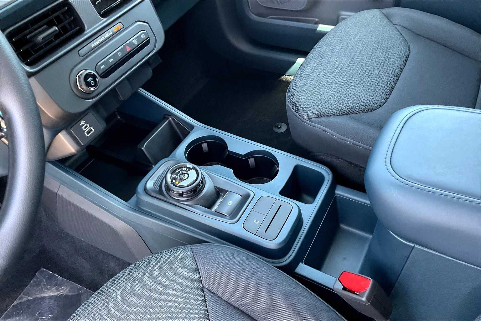 2025 Ford Maverick XL photo 7