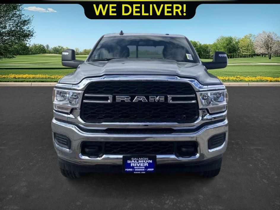2024 Ram 3500 Tradesman photo 2