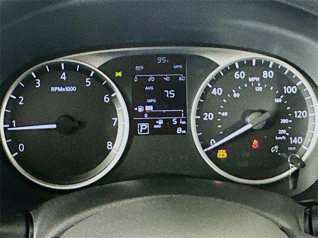 2025 Nissan Kicks Play S photo 2