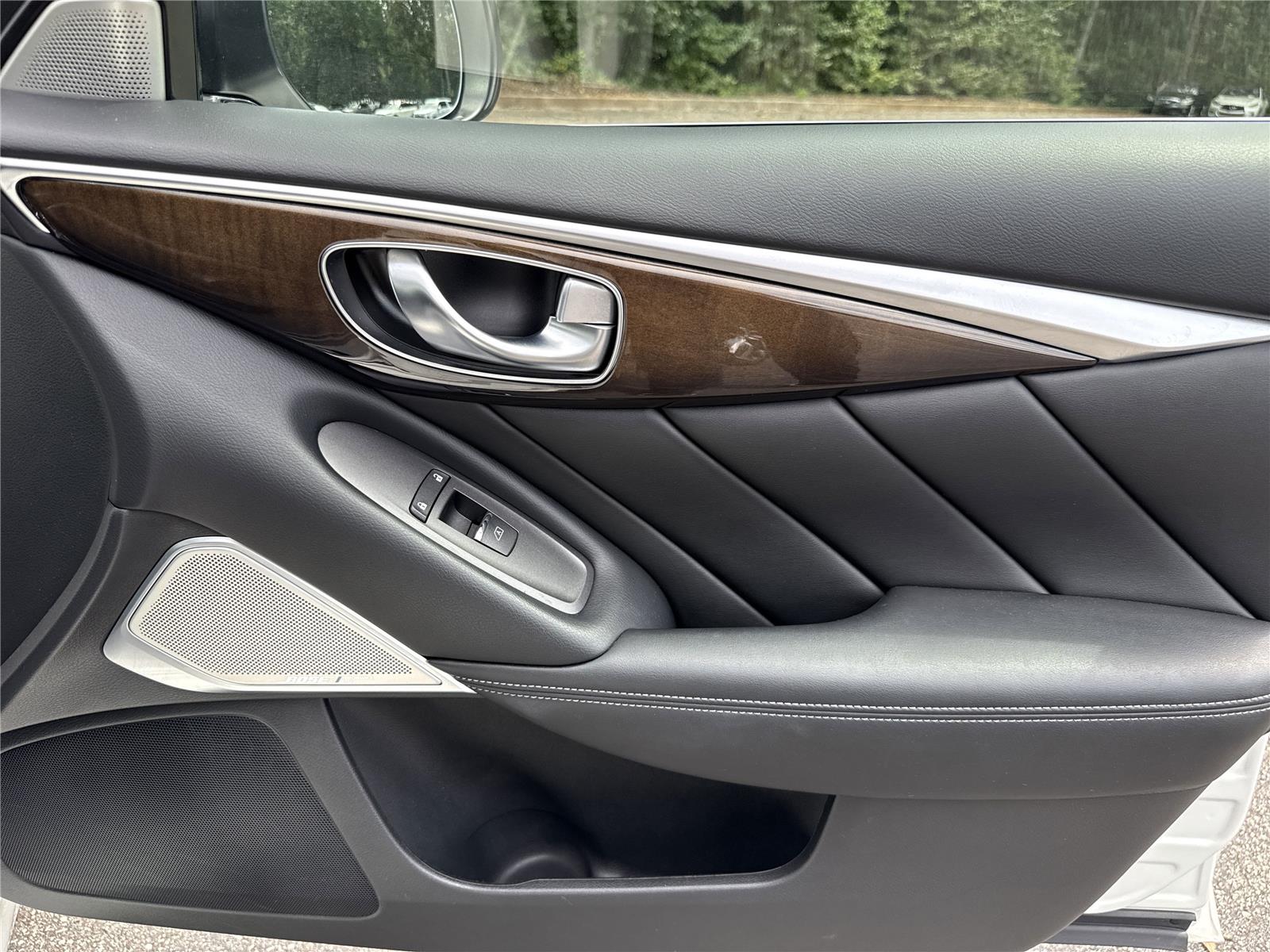 2018 Infiniti Q50 3.0t LUXE photo 23