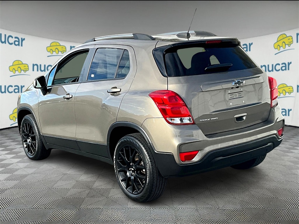 2022 Chevrolet Trax LT photo 4