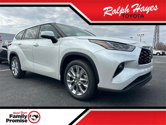 2026 Toyota Highlander Limited's photo