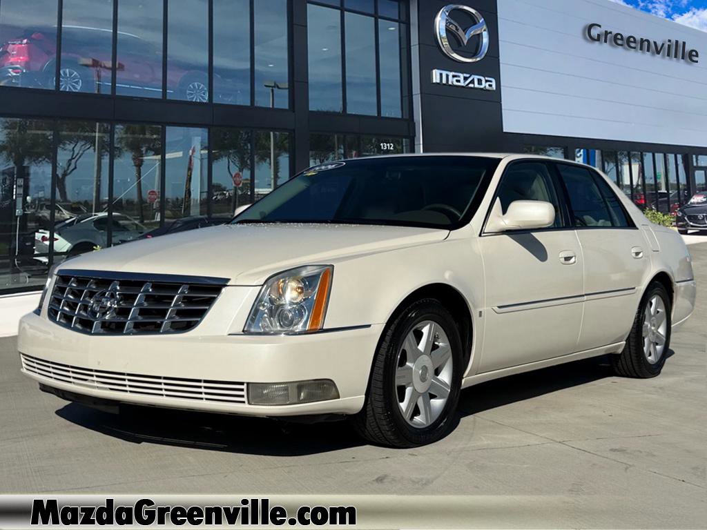 2006 Cadillac DTS's photo