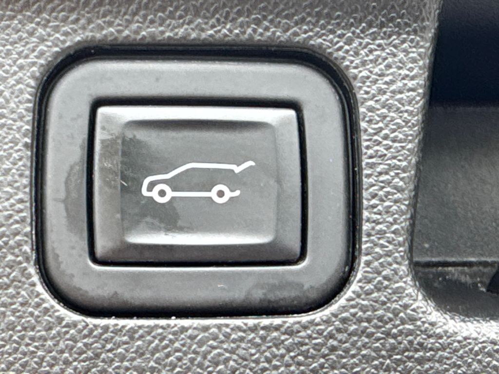 2023 Gmc Acadia AT4 photo 14