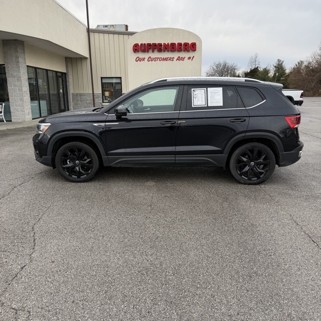 2022 Volkswagen Taos SE