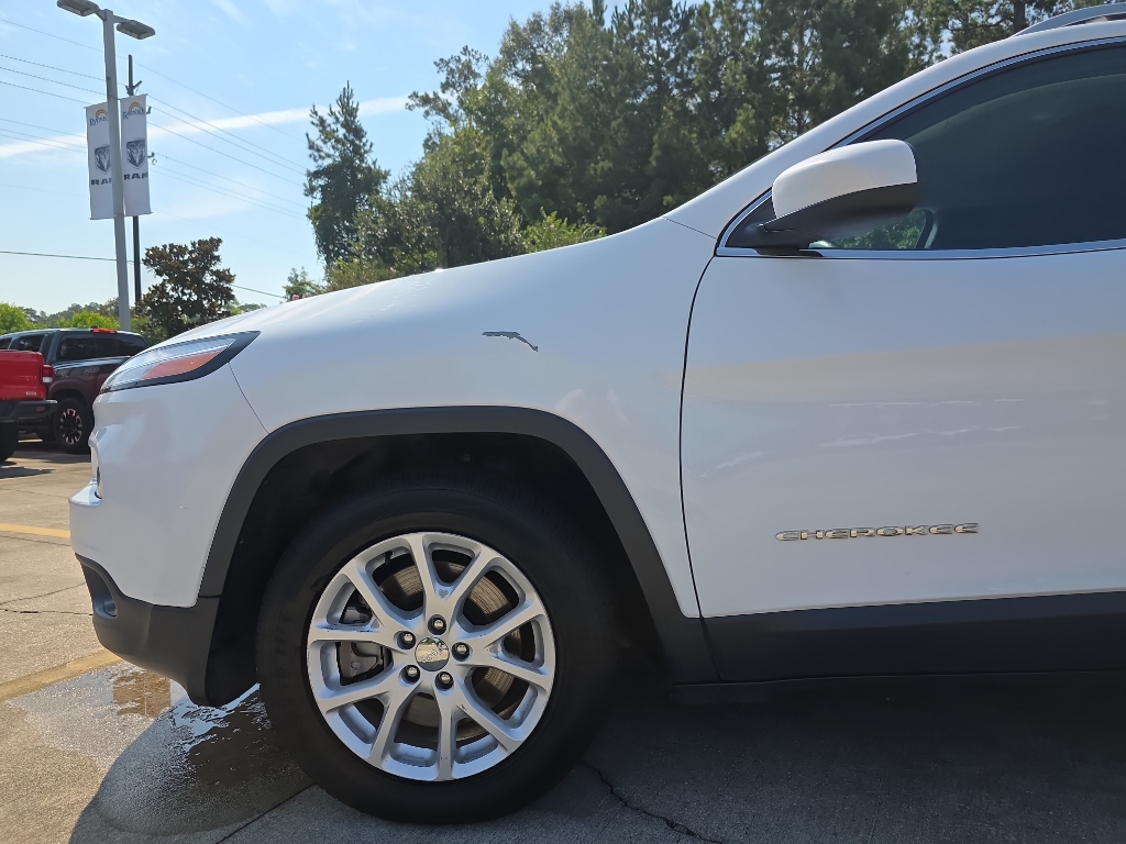 2017 Jeep Cherokee Latitude photo 4