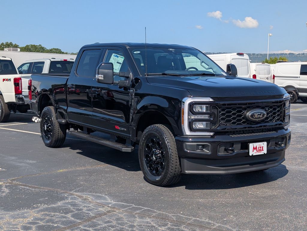 2026 Ford F-250 Lariat photo 2