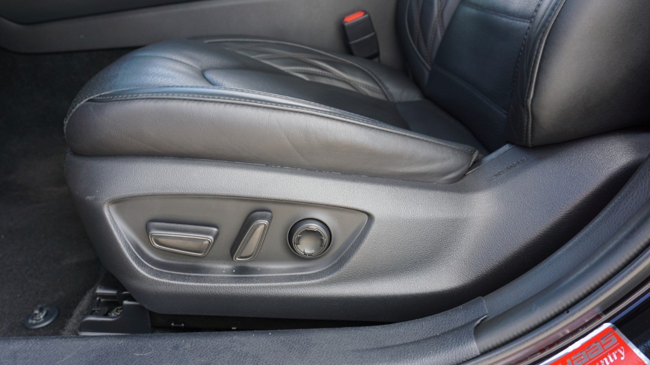 2021 Toyota Avalon Limited photo 22