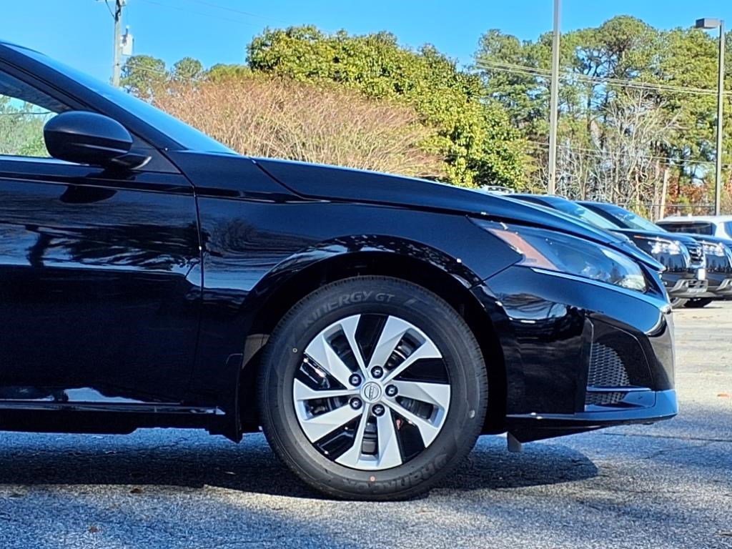 2025 Nissan Altima 2.5 S photo 5