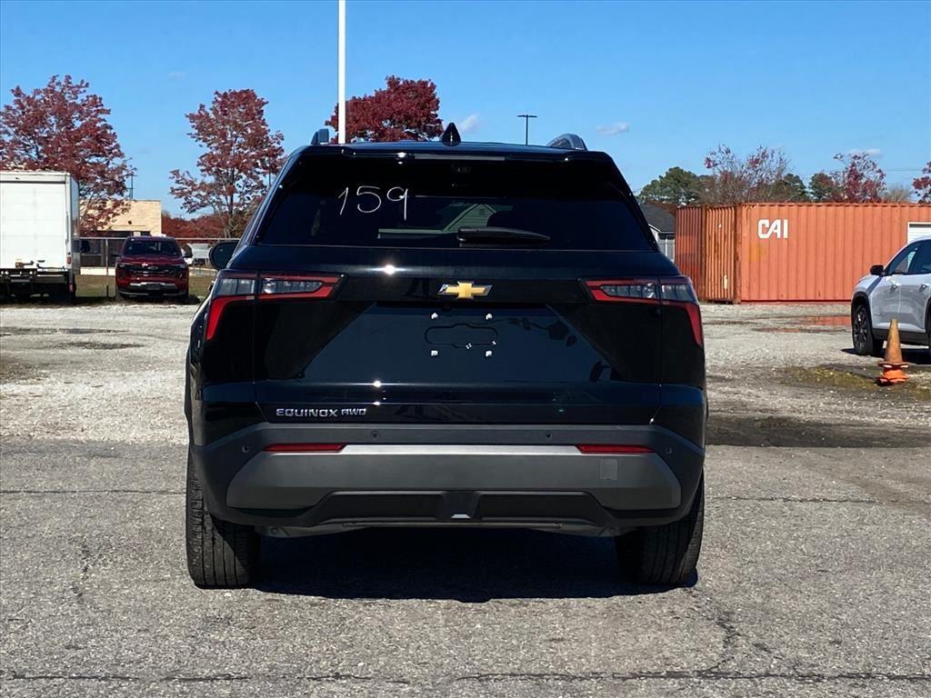 2026 Chevrolet Equinox LT photo 4