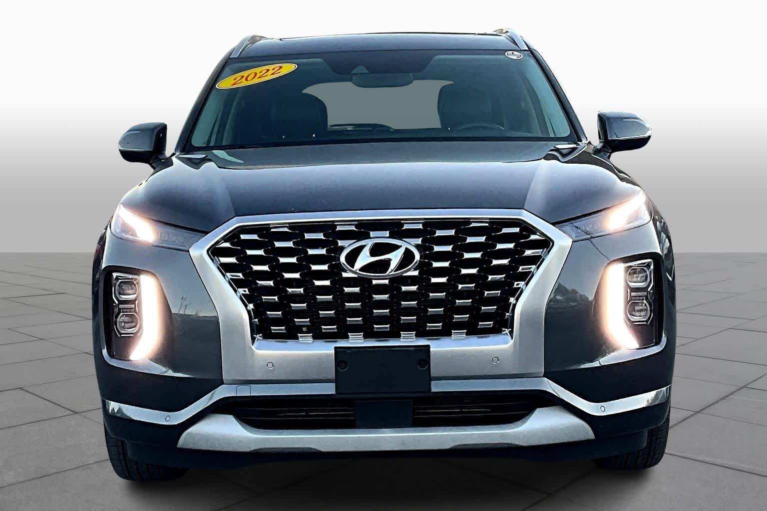 2022 Hyundai Palisade Limited photo 3