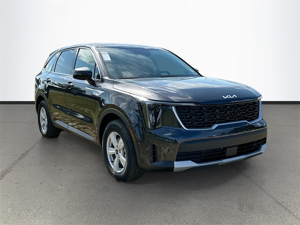 2026 Kia Sorento LX's photo