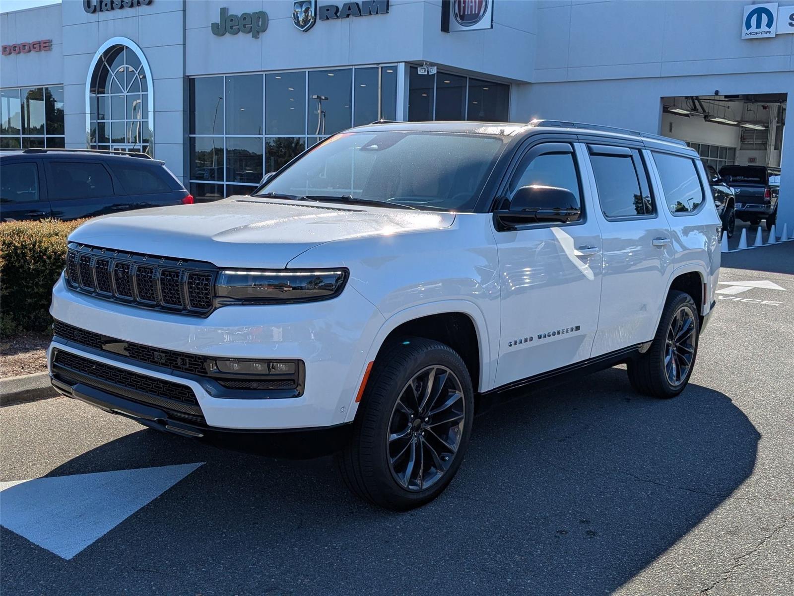 2025 Jeep Grand Wagoneer Series III's photo