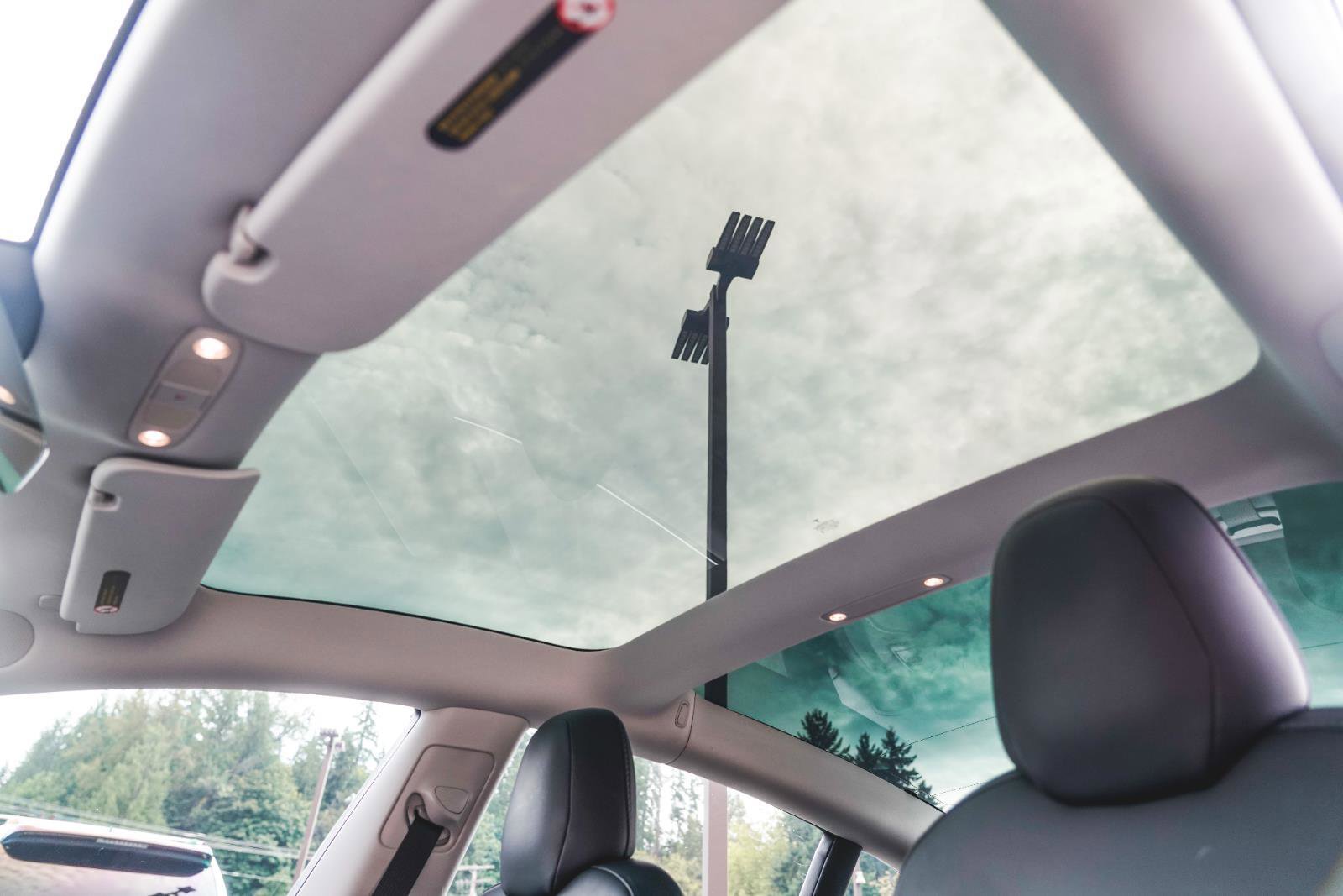 2018 Tesla Model 3 Long Range photo 15