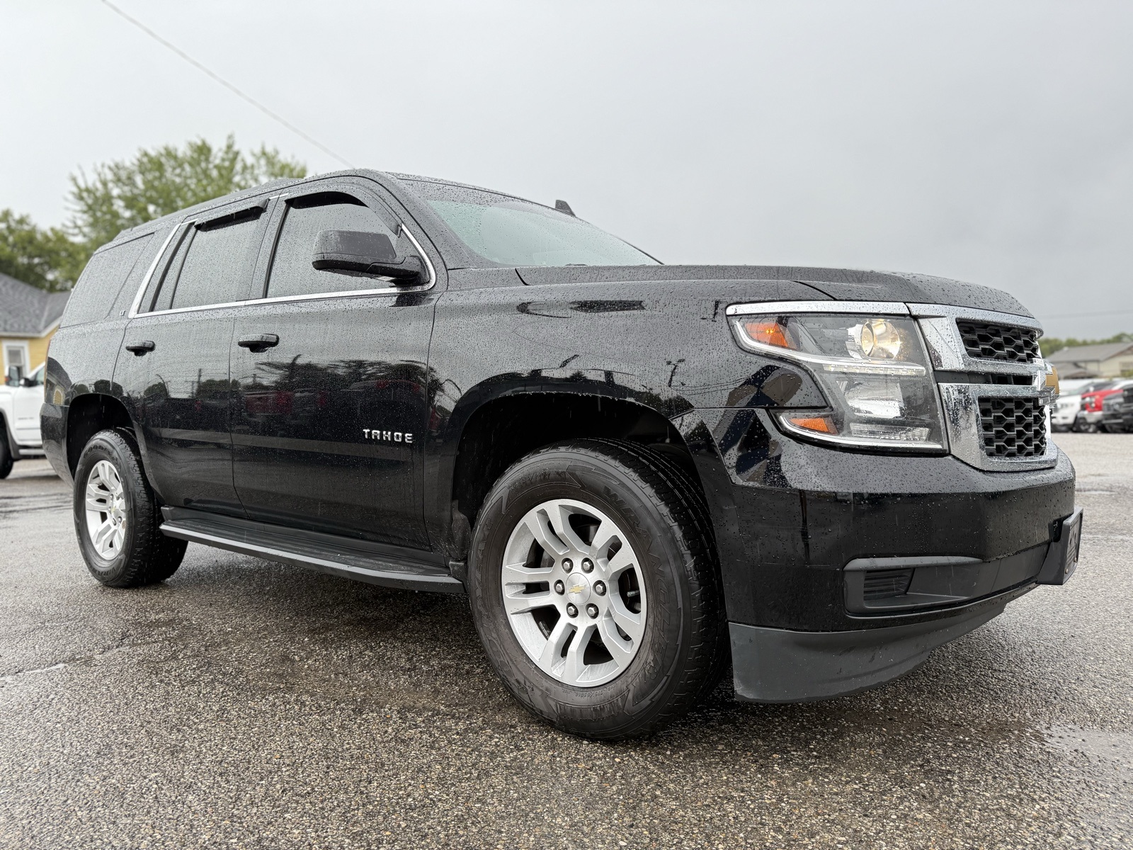 2017 Chevrolet Tahoe LT photo 6