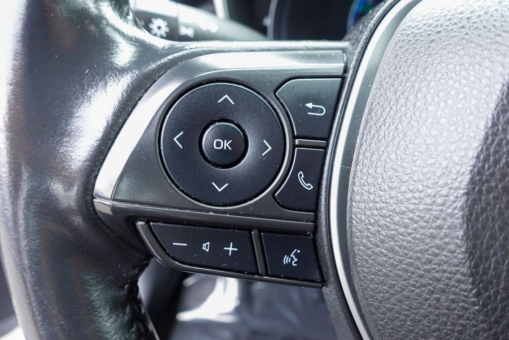 2023 Toyota Corolla XSE photo 12