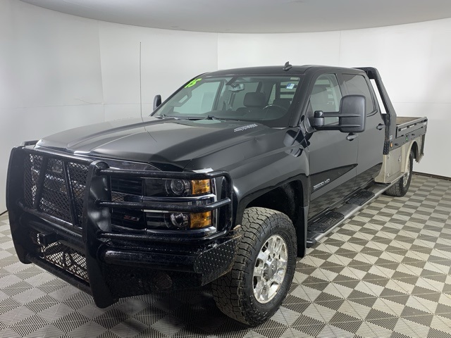 2015 Chevrolet Silverado 3500HD LT photo 2