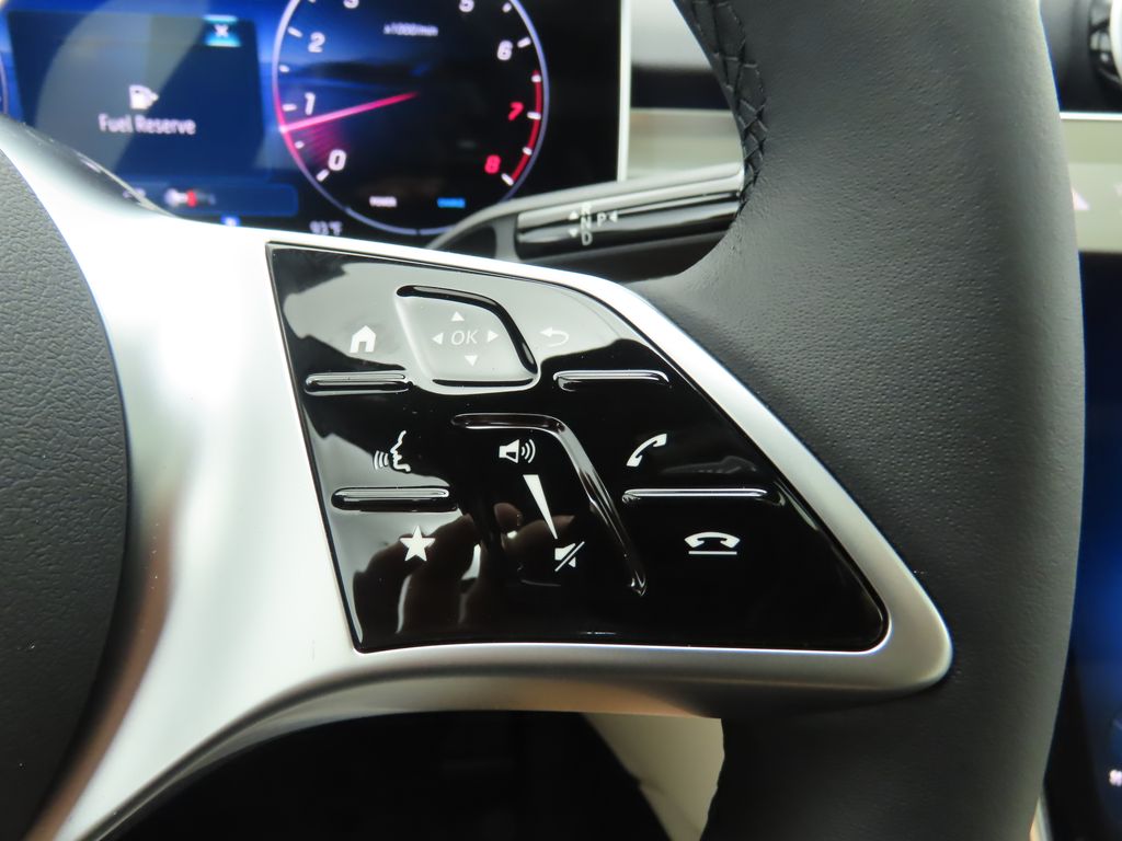 2025 Mercedes Benz C 300 photo 13