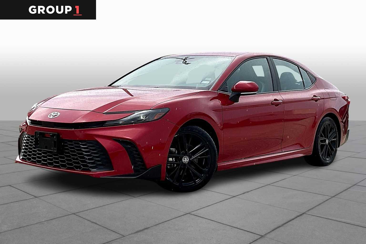 2025 Toyota Camry SE photo 3