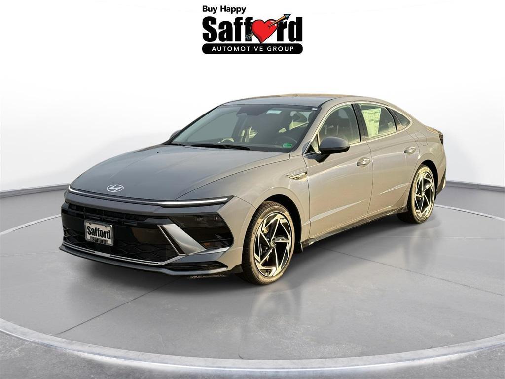 2026 Hyundai Sonata SEL's photo