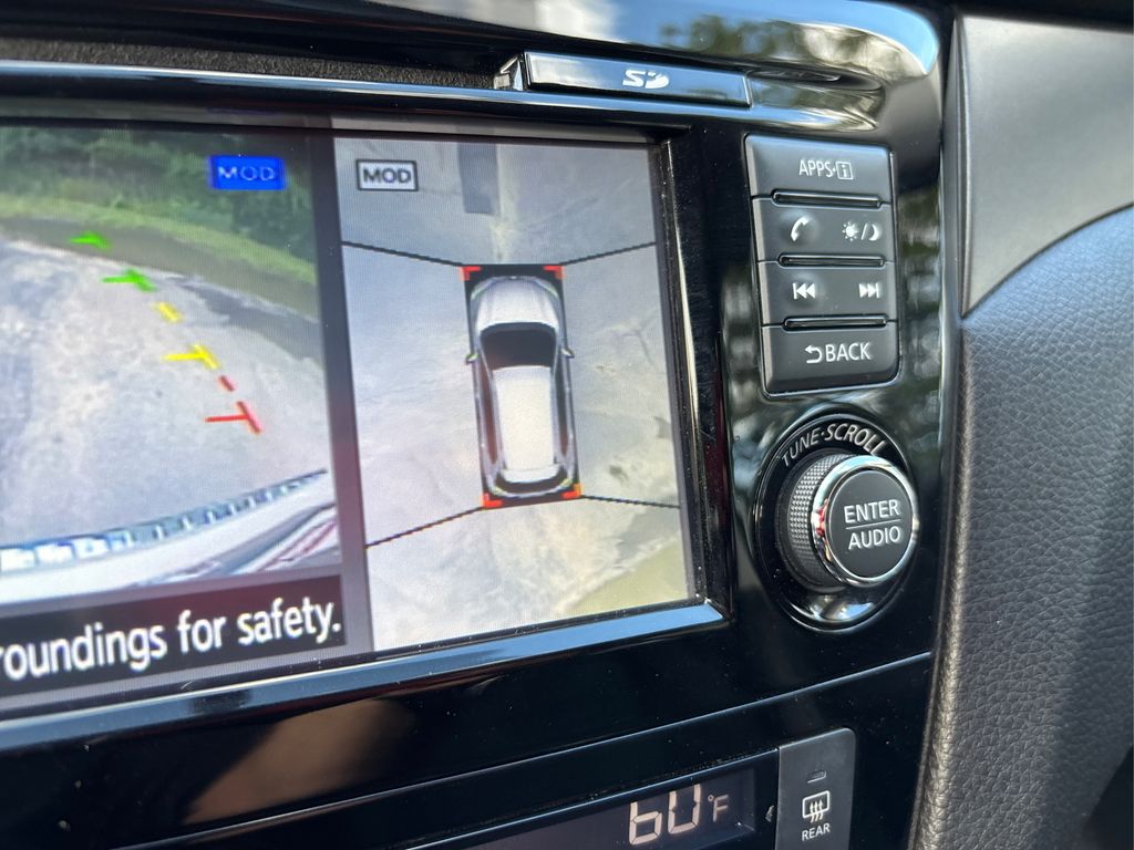 2016 Nissan Rogue SV photo 29