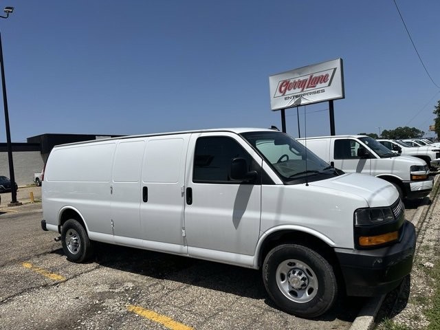 2024 Chevrolet Express Cargo
