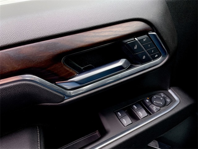 2025 Gmc Sierra 1500 SLT photo 4