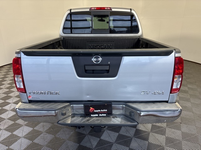 2016 Nissan Frontier SV photo 5