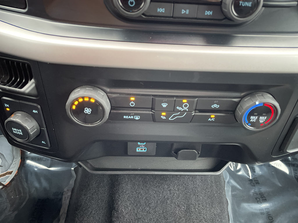 2023 Ford F-150 XLT photo 19