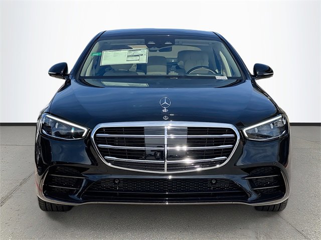 2025 Mercedes Benz S 580e 4MATIC photo 2